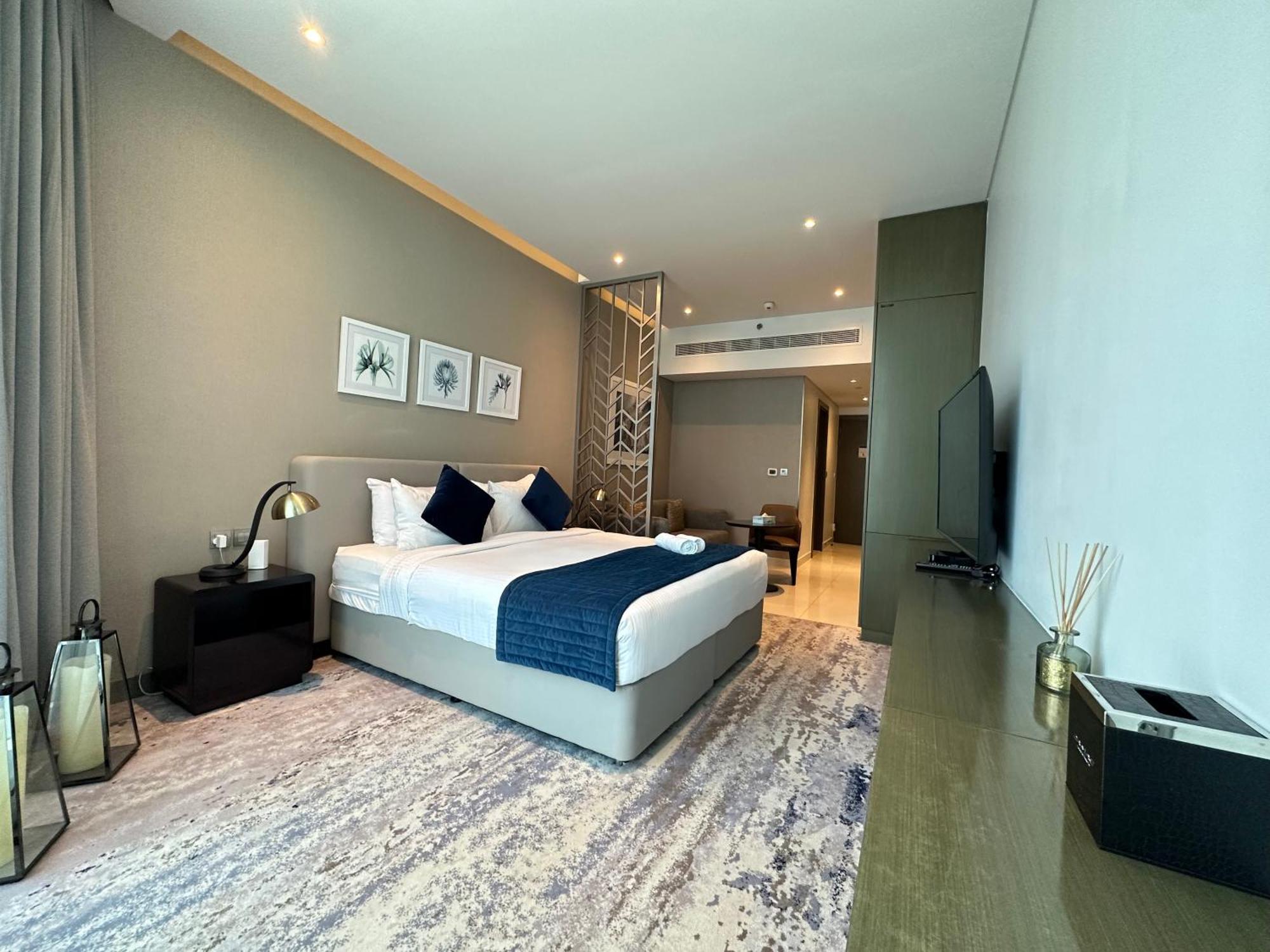 Business Bay Modern With A Canal View At Damac Maison Prive 1616 Appartamento Dubai